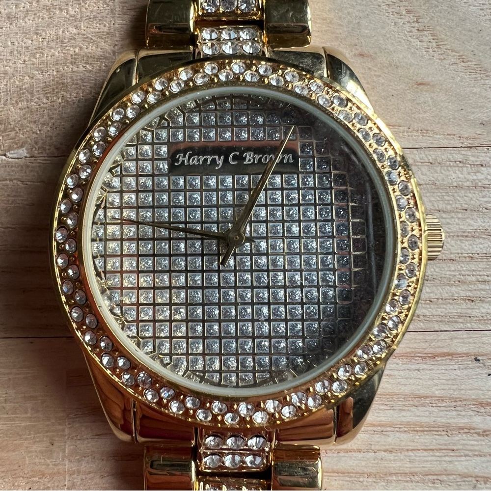 Ewatch Factory personalized mens gold tone dress watch NEW BATTERY